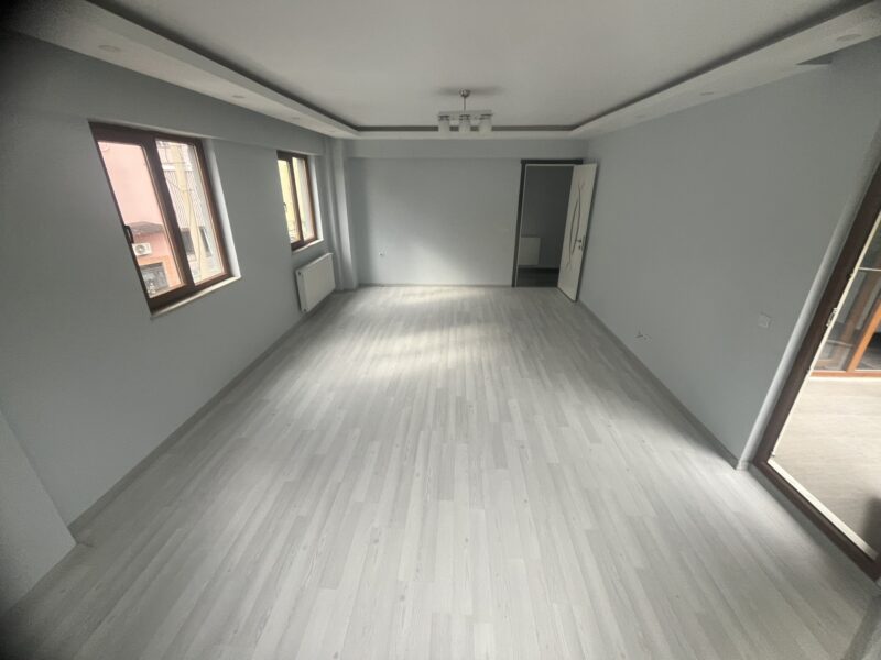 FESLEĞEN MAHALLESİNDE 3+1 ARAKAT 5 YILLIK SATILIK DAİRE